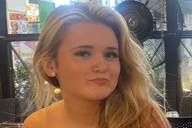 'Caring' woman, 19, dies days after car crash but 'saves lives of others'