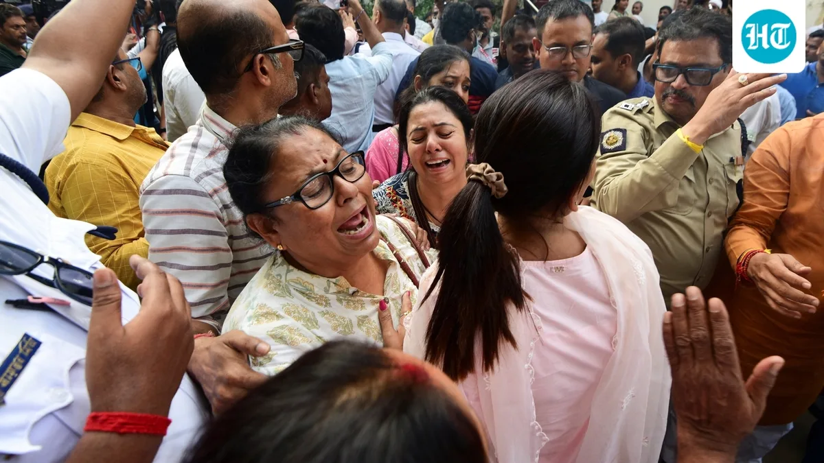 Kolkata stampede toll at 19; 7 held as Bengal govt orders SIT amid blame game over crowd control lapses