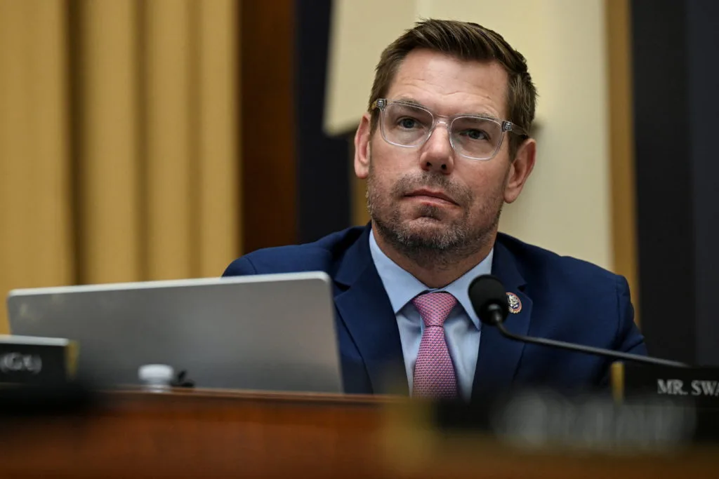 AP report: Federal agents seize devices from ex-Rep. Eric Swalwell in sexual misconduct probe