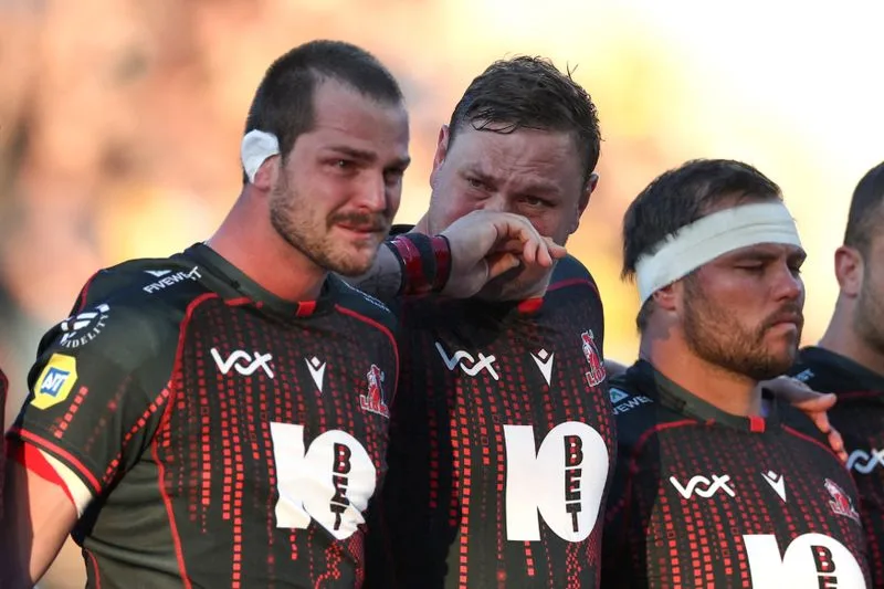 TRAGIC TRIBUTES: La Rochelle players and fans honour Hyron Andrews’ memory with compassion and class