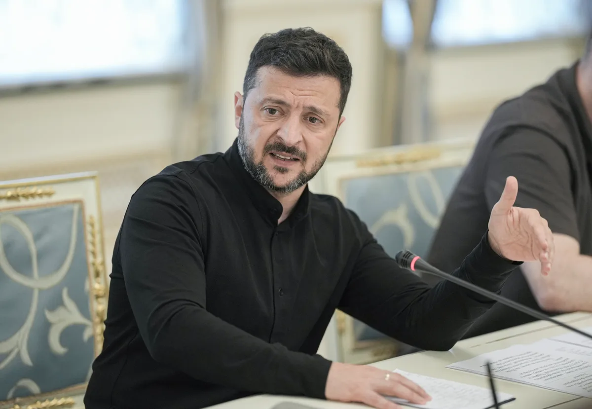 Corrupção na Ucrânia: Zelensky demite assessora e antigo ministro da Defesa pede eleições