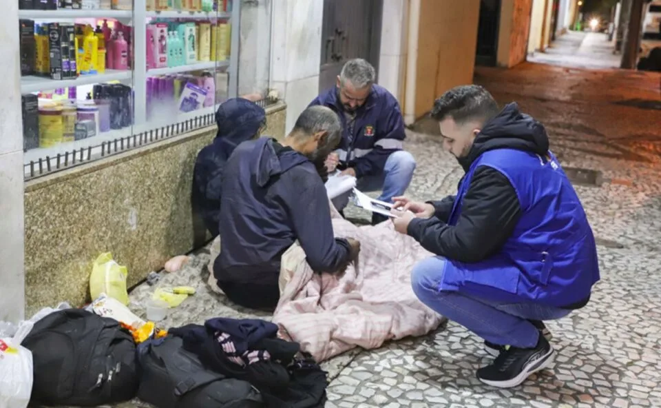 Lei para identificar pessoas em situação de rua é aprovada em Curitiba; entenda a proposta