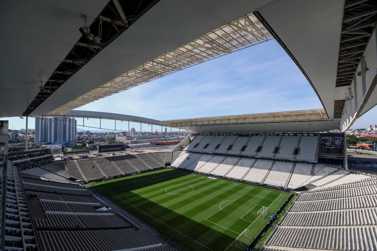 Corinthians x Santos no Brasileirão: onde assistir, horário e escalações