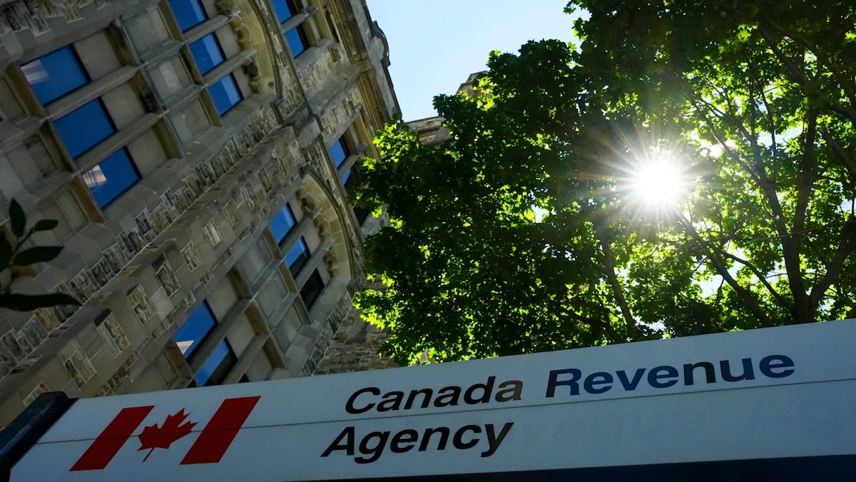 COVID-19 benefit repayment is hurting low-income Canadians, report says