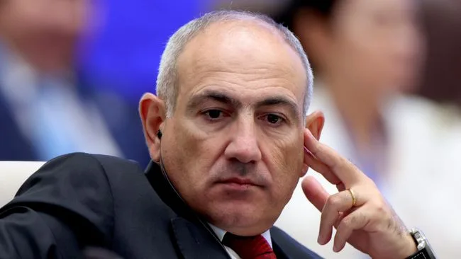 Пашинян намерен подписать мирный договор с Азербайджаном до 2031 года