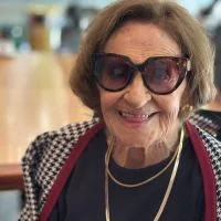 Laura Cardoso faria 99 anos; relembre papéis marcantes da atriz