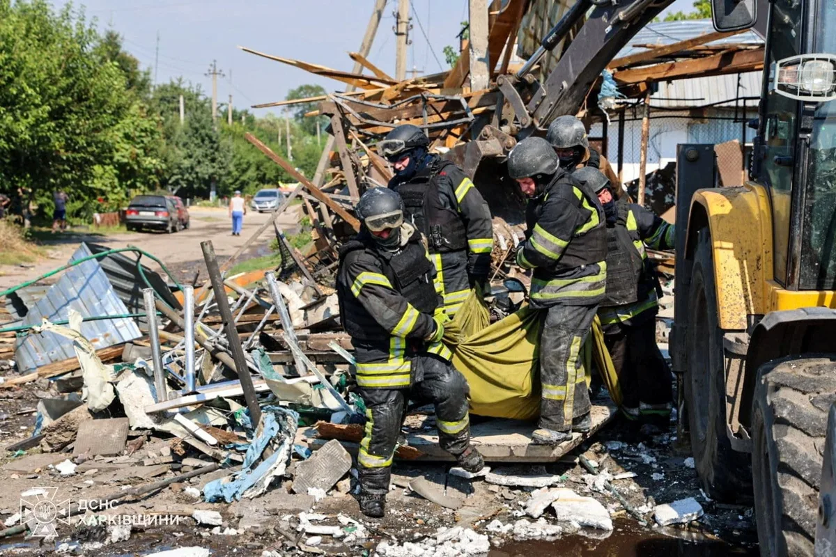 Al menos 10 muertos en un ataque ruso con misiles en la región ucrania de Járkov