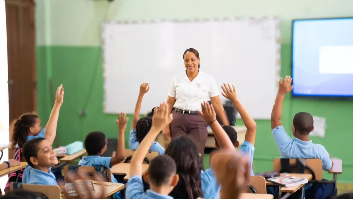 República Dominicana prevé sumar 120,000 alumnos en el ciclo escolar 2026-2027
