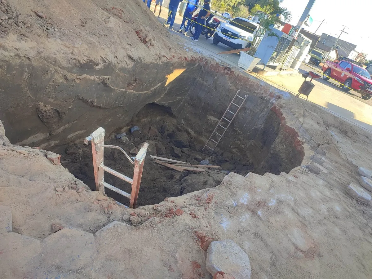 Homem morre soterrado enquanto abria vala para instalar tanque de combustível em Nova Porteirinha