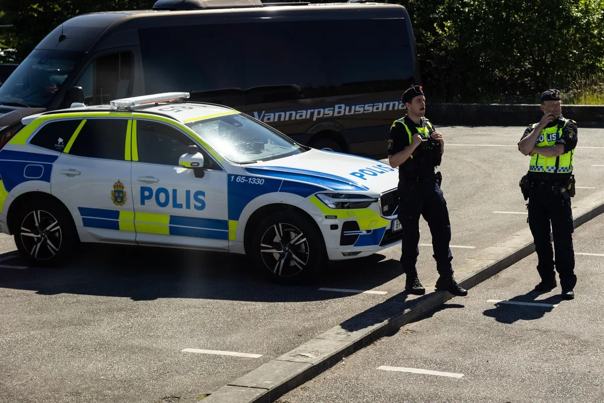 Detenido un hombre en Suecia tras entrar en un colegio y herir a varias personas con una espada