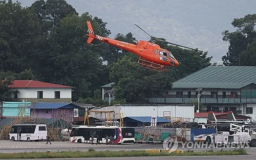 [속보] 외교부 "네팔 고립 국민 1명 및 대사관 직원도 안전지역 이송"