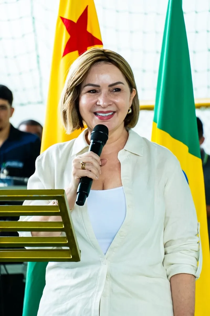 Socorro Neri destaca valorização dos profissionais da educação como centro do mandato