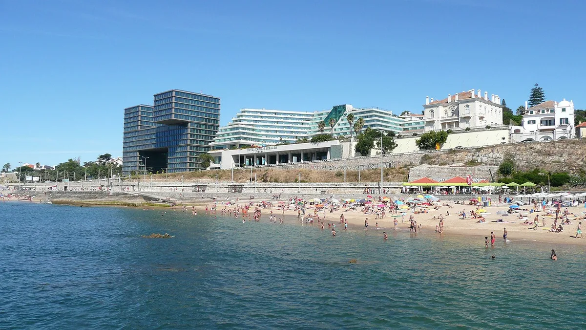 Sindicato aponta despedimento colectivo de mais de 140 trabalhadores do Hotel Cascais Miragem