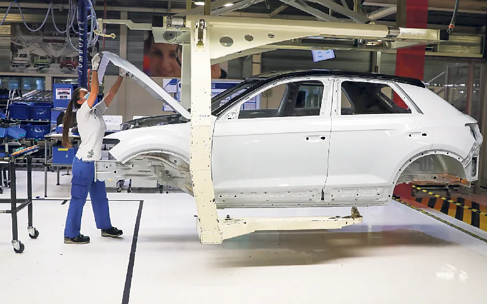 Produção automóvel em Portugal cai 19,4% em julho, mas exportações mantêm-se em níveis históricos