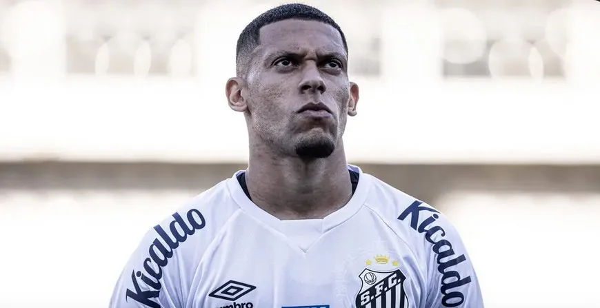 Zagueiro Alex Nascimento rescinde com o Santos e acerta com clube da Arábia Saudita
