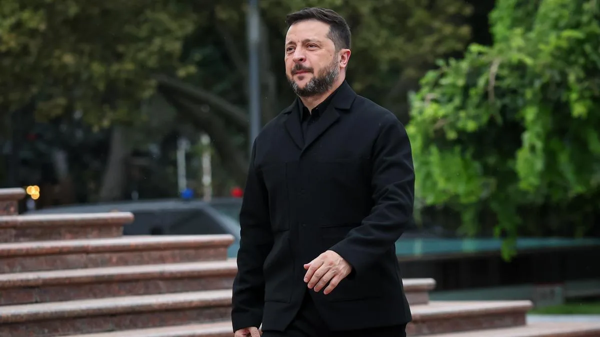 Ukraine abandons truce and attacks Russian oil refinery as Zelenskyy says he feels betrayed by Trump