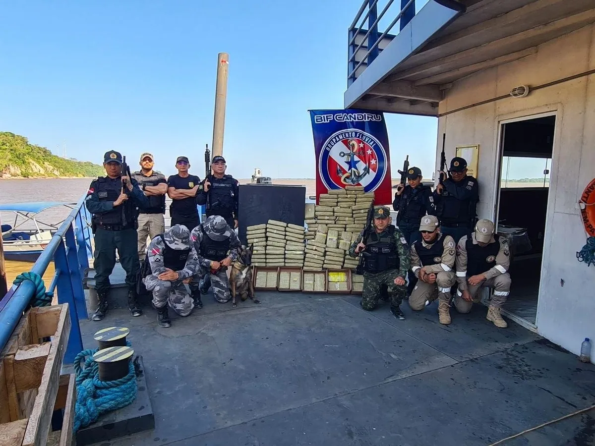 Polícia apreende mais de 170 kg de skunk em embarcação no Baixo Amazonas; homem é preso