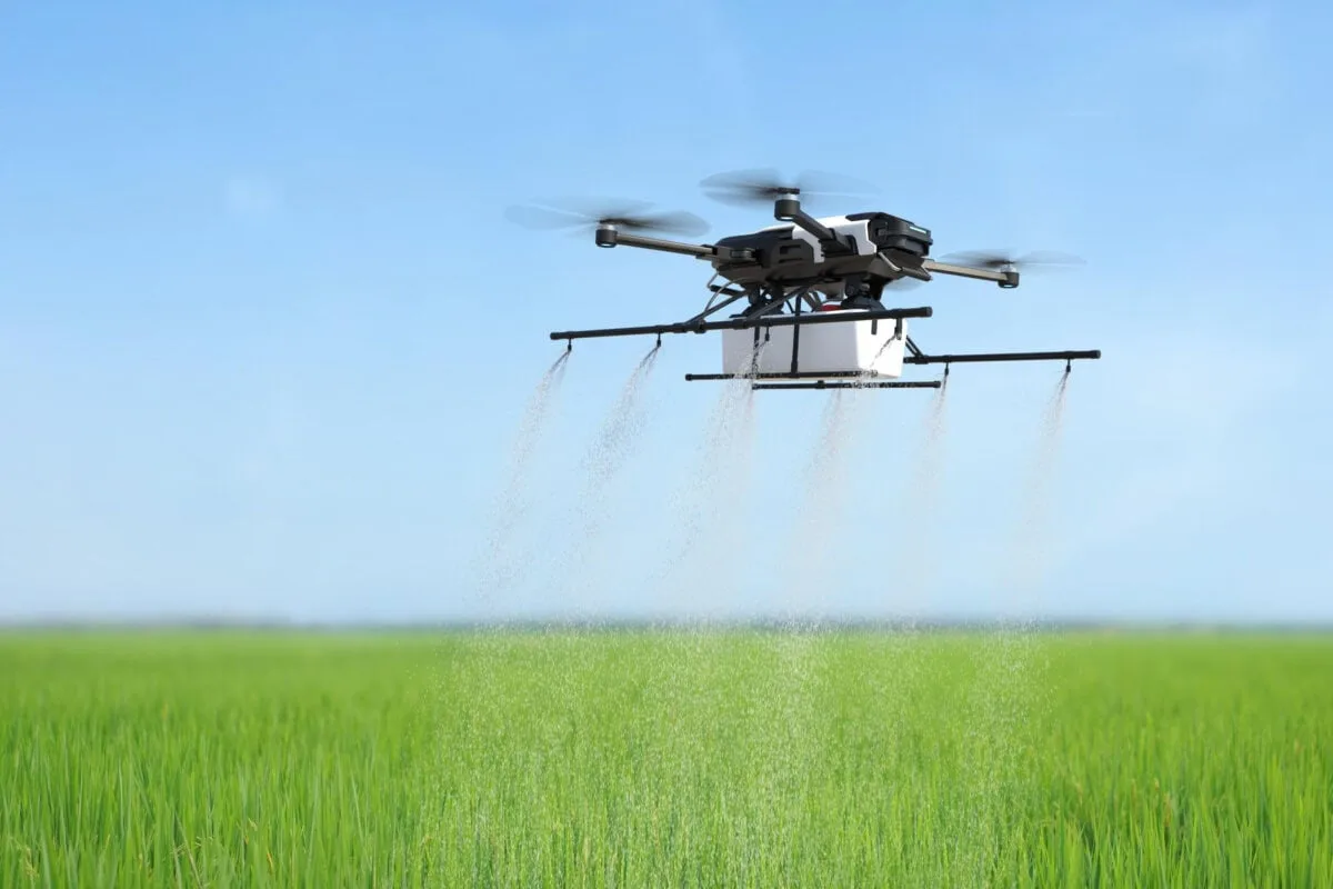 Justiça amplia proibição de agrotóxicos aplicados por drones