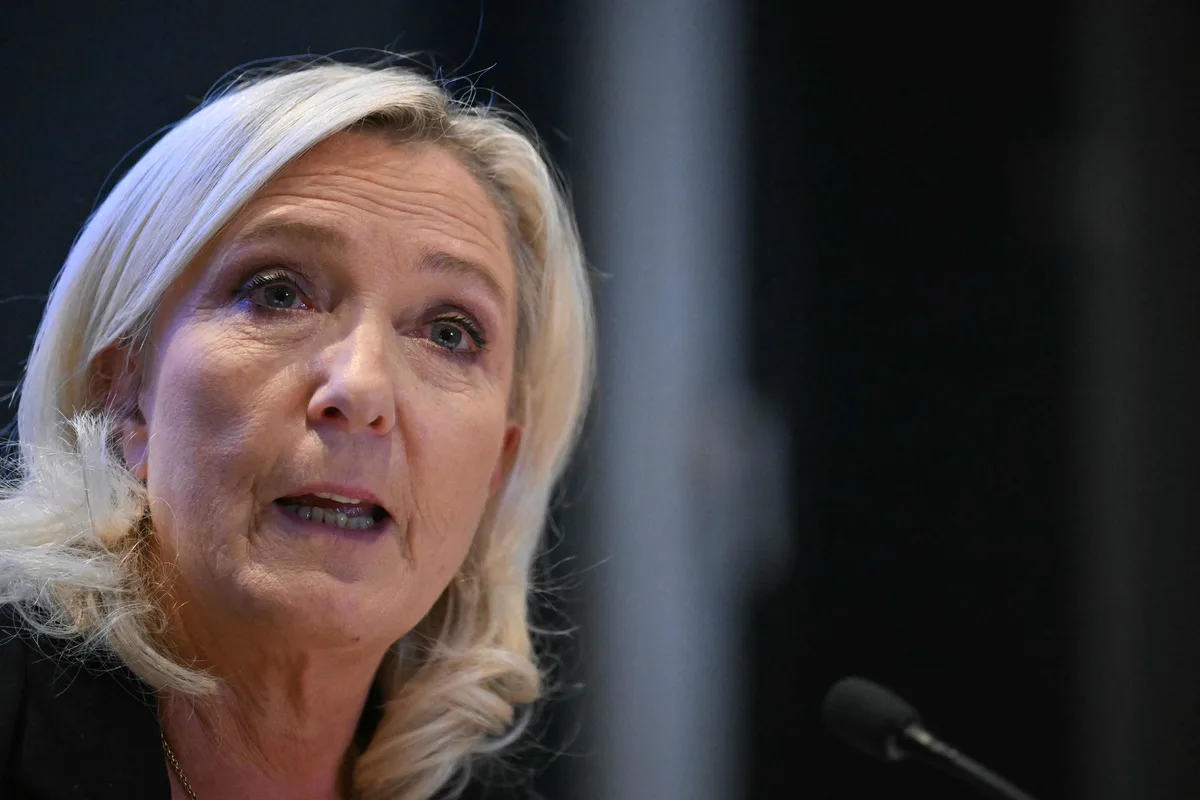 Le Pen advierte que retirará la ayuda a Ucrania en seis meses si es elegida presidenta
