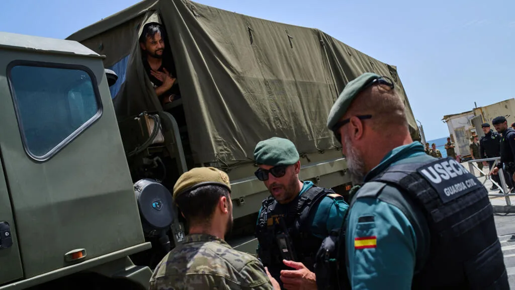 Espanha e Marrocos reforçam fronteira em Ceuta diante da ameaça de nova onda migratória em massa