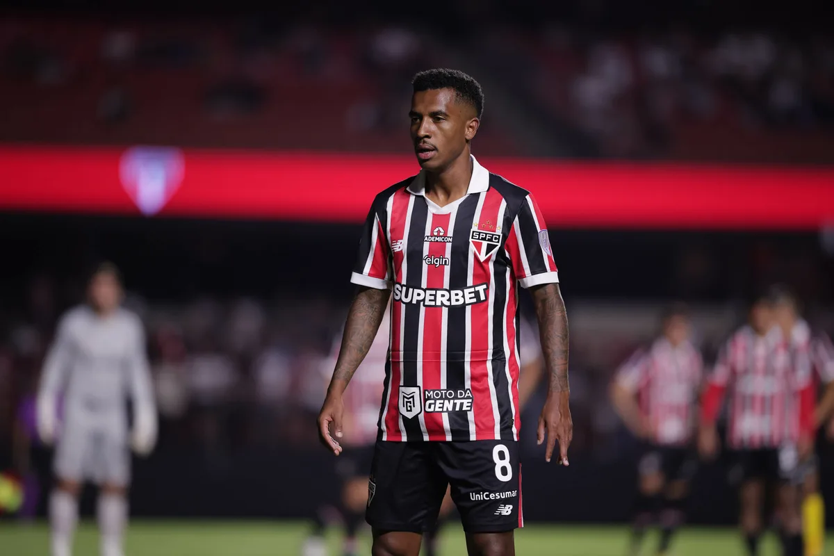 Marcos Antônio virou ponta? O que Dorival Júnior quer do meia em novo esquema do São Paulo