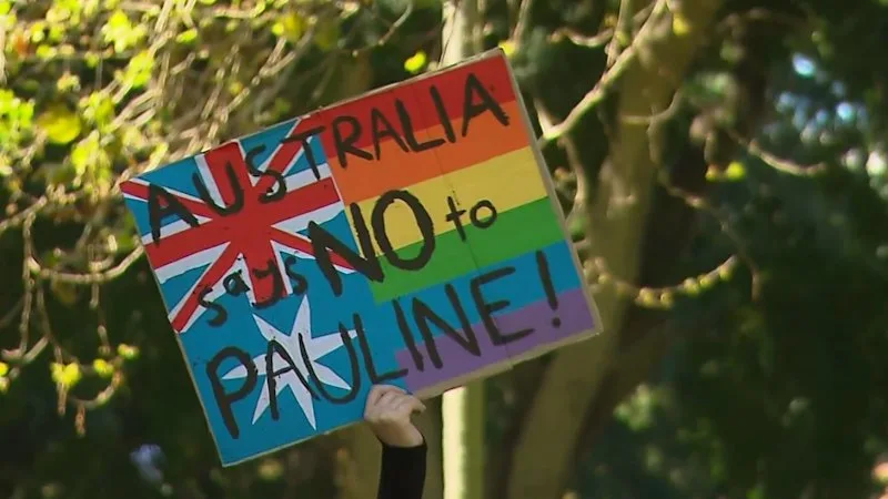Students protest in Sydney's CBD over Hanson's migration cut plan