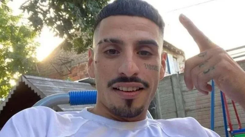 Se viralizó una foto de la tumba de El Noba y un particular detalle llamó la atención en las redes