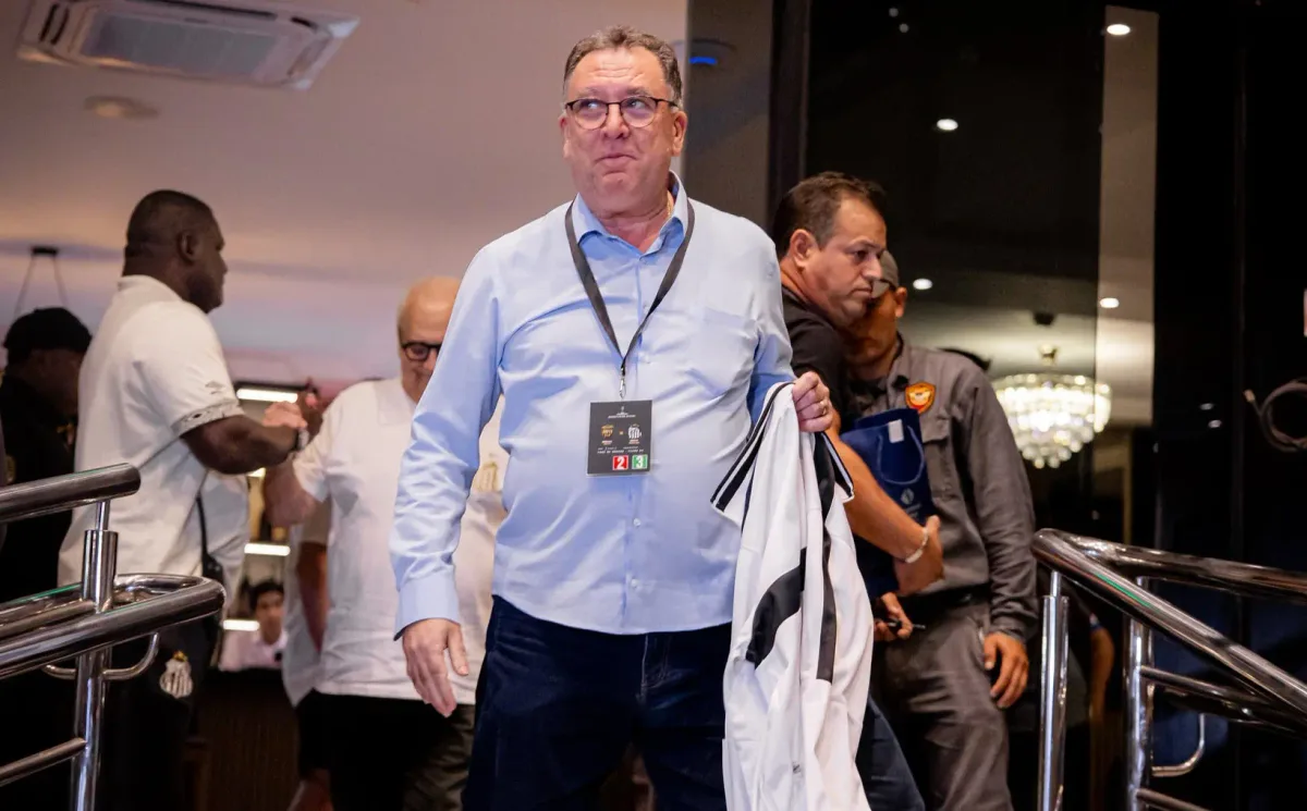 Reunião do Conselho que cobraria explicações de Teixeira no Santos é adiada; entenda
