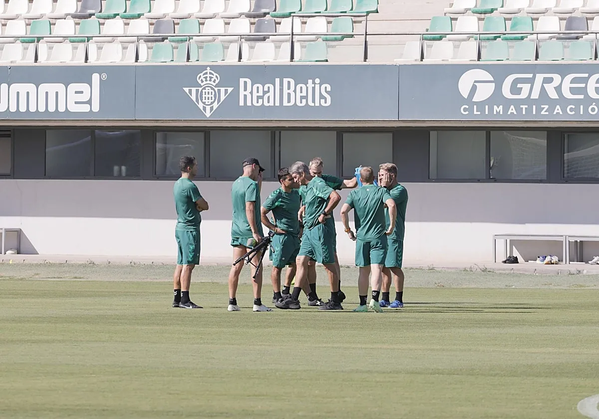 Pellegrini: «No podría decir cuántos años más me veo como entrenador; estoy feliz en el Betis»