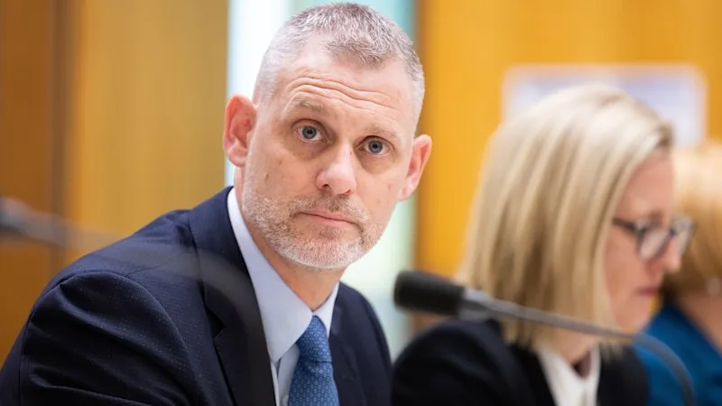 Further rate rises risk tipping economy ‘over the edge’