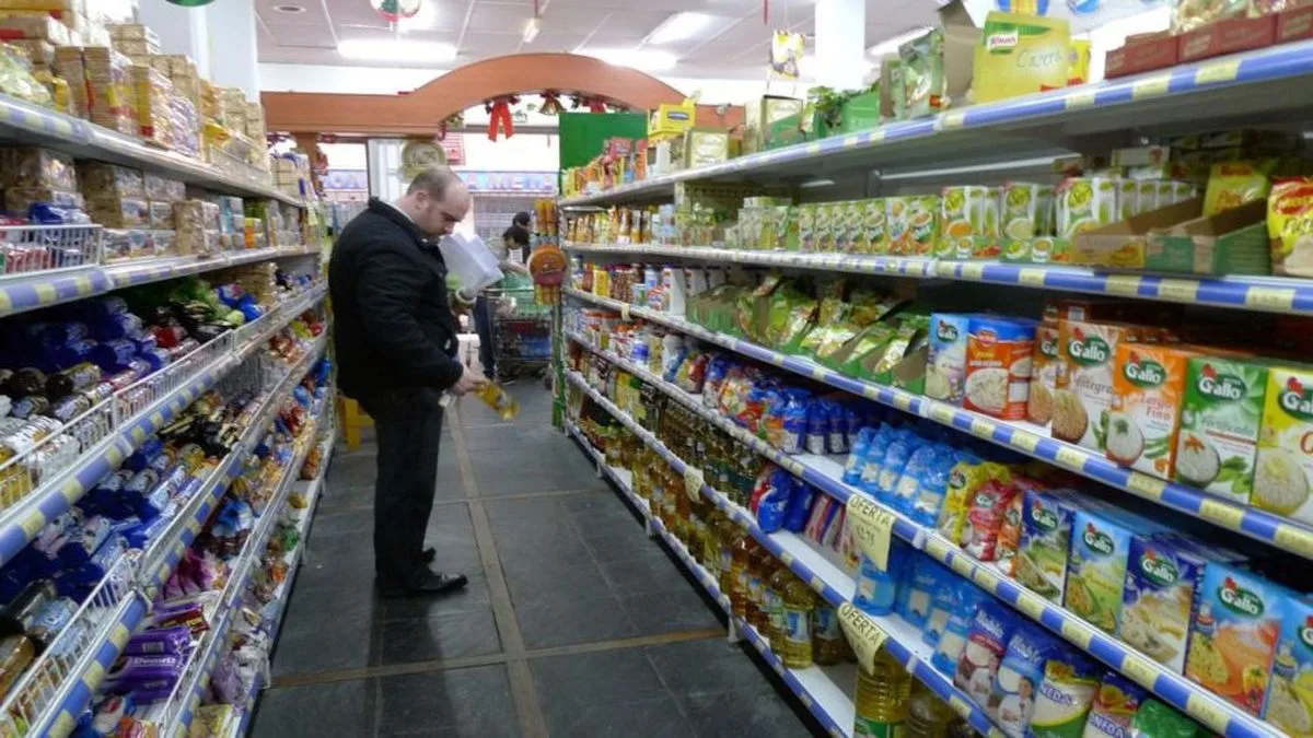 La confianza del consumidor marcó una caída mensual de 1,1% durante agosto
