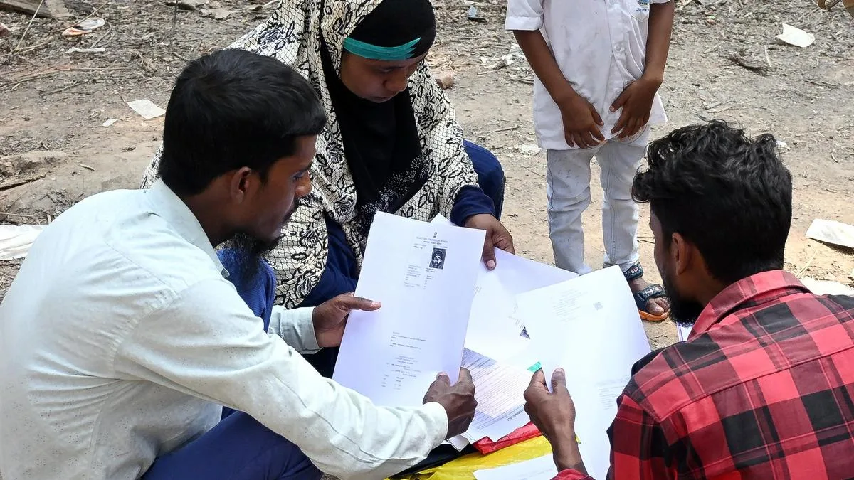 Deleted West Bengal voters move SC against SIR