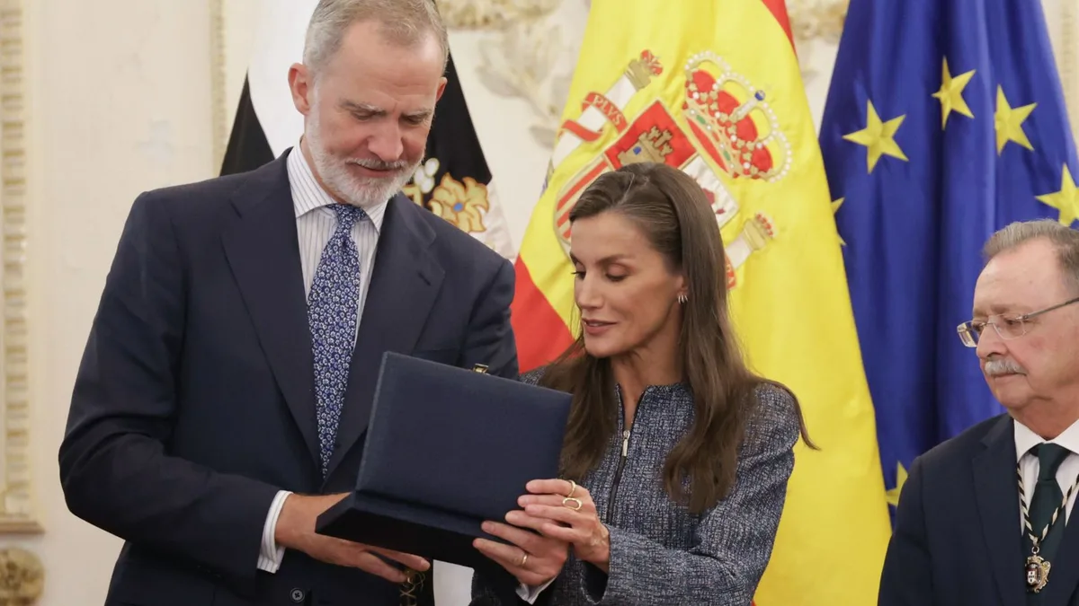 Felipe VI recuerda que Ceuta y Melilla son "irrenunciables" y que España y Europa tienen la obligación de defenderlas: "No estáis solos"