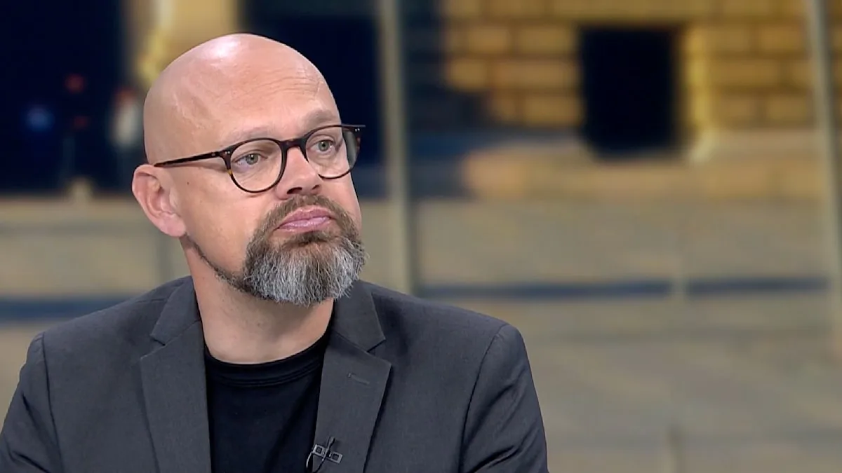 „Wir spielen gerade schwarzer Peter offenbar“, sagt der Linken-Politiker