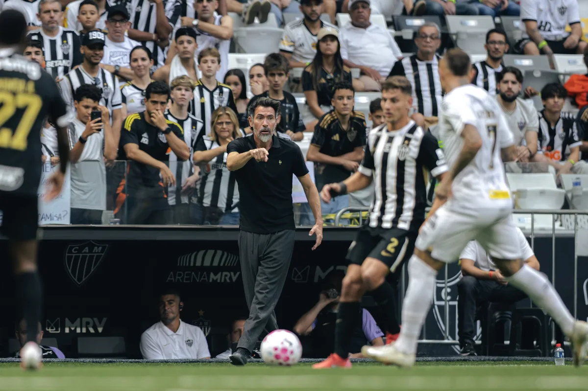 Dueños de la angustia: el Atlético Mineiro de Eduardo Domínguez vuelve a ganar sobre la hora