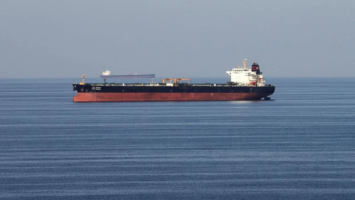 Vessel struck by unknown projectile in Strait of Hormuz, crew casualty reported, UKMTO says