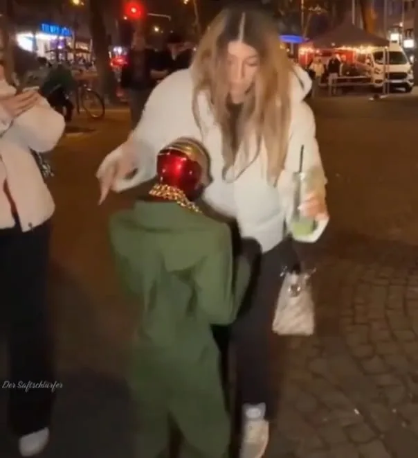 Investigan en Alemania una presunta agresión sexual a una adolescente con un robot que fue transmitida en vivo en redes