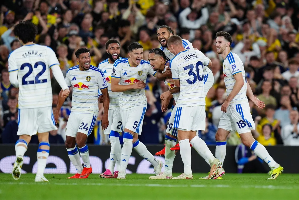 (Crónica) El Leeds golea al Newcastle y asciende a la tercera plaza