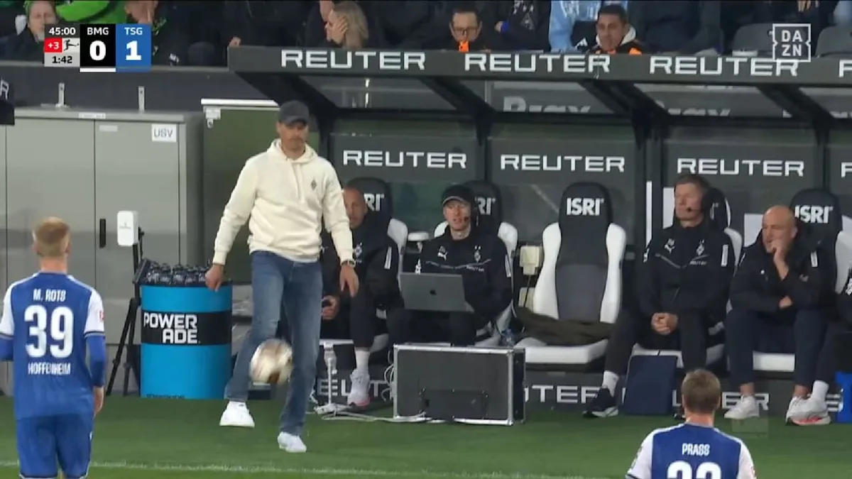 Den besten Ballkontakt hat der Trainer - Gladbach-Krise immer schlimmer!