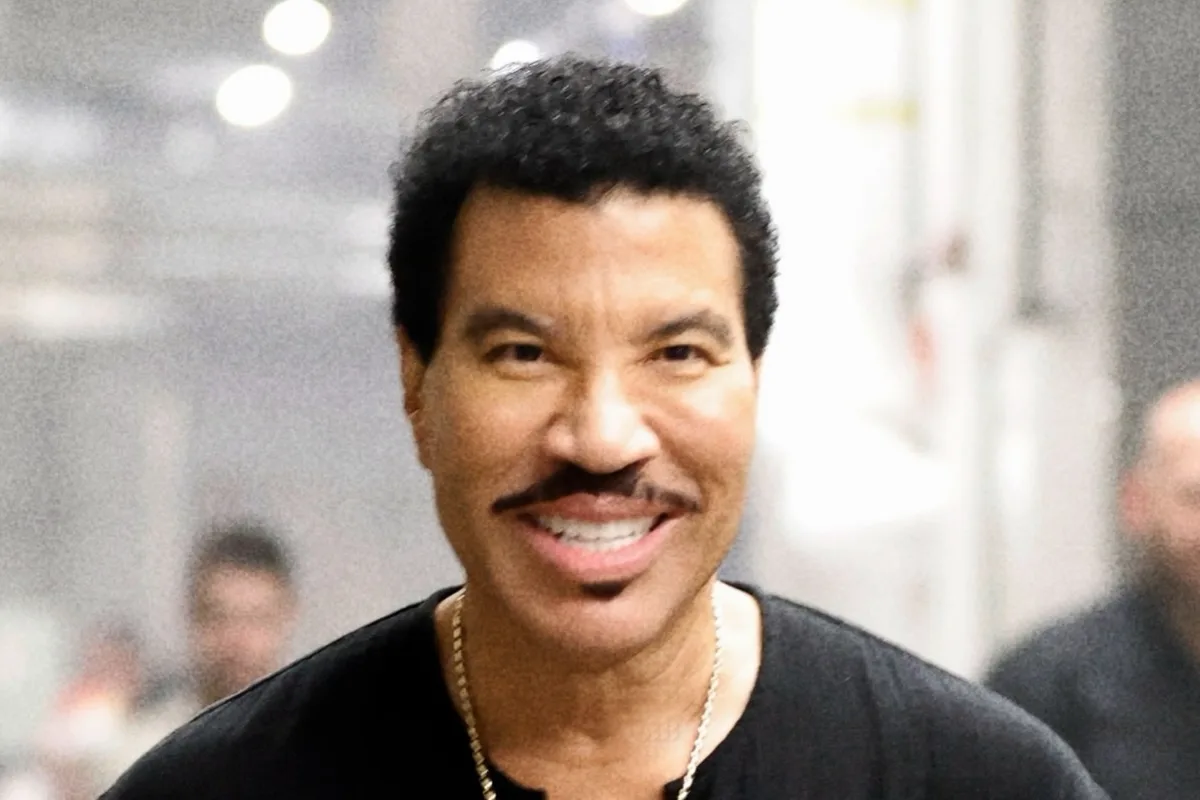 Lionel Richie tem estado de saúde atualizado após deixar UTI