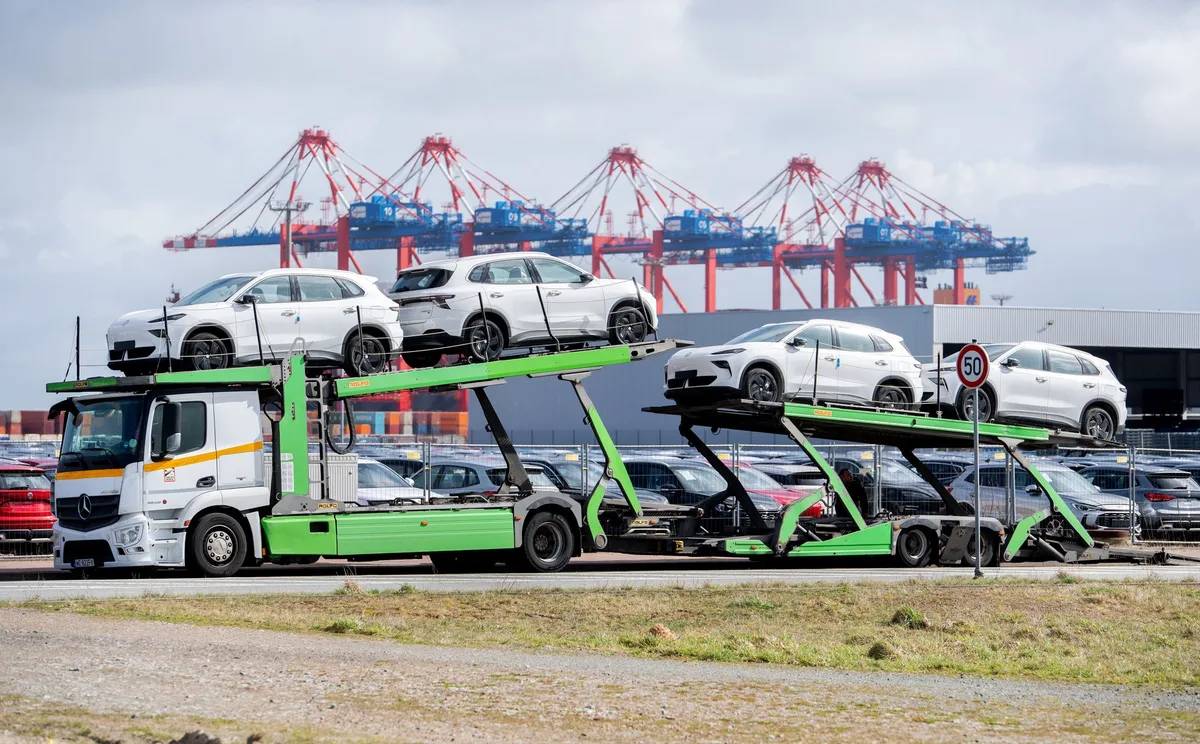 Face à la crise de son industrie automobile, l’Allemagne prête à un changement de vitesse envers la Chine
