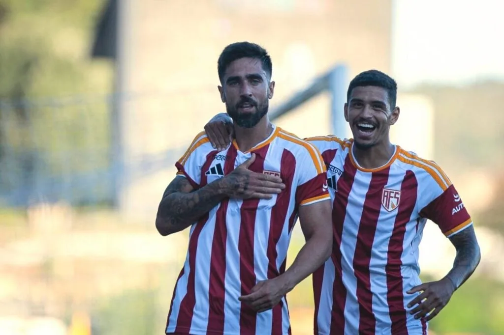 Atacante ex-Coritiba vive fase artilheira no futebol europeu