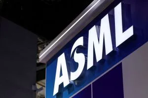 ASML amplia sua dominância na fabricação de chips com adoção de tecnologia High NA