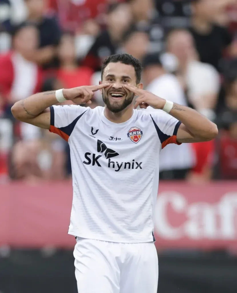 Em grande fase no Jeju SK, Matheus Aiás marca e dá assistência:”adaptando cada vez mais”