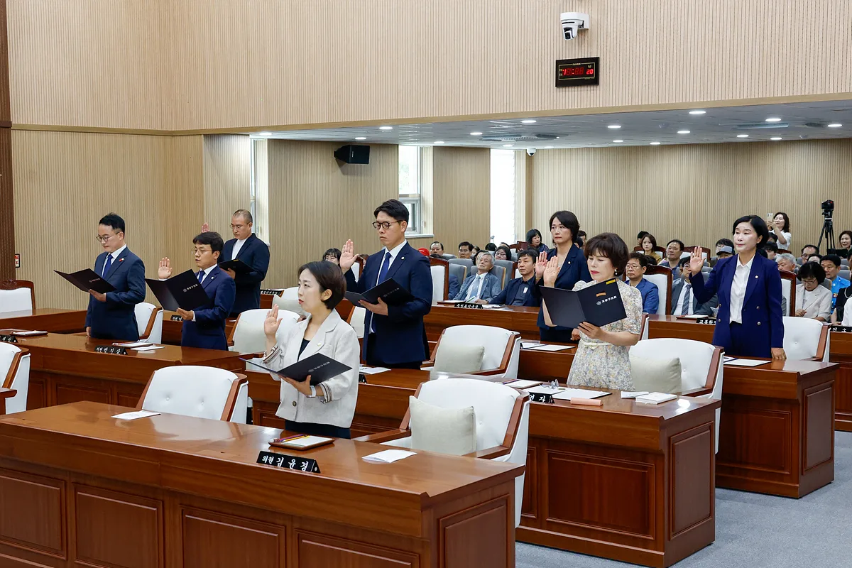 ‘공무원 폭행’ 인천 계양구의원 출석정지 30일 징계···정의당 ‘솜방망이’ 반발