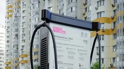 Во всех округах Москвы установят 550 новых зарядных станций для электромобилей