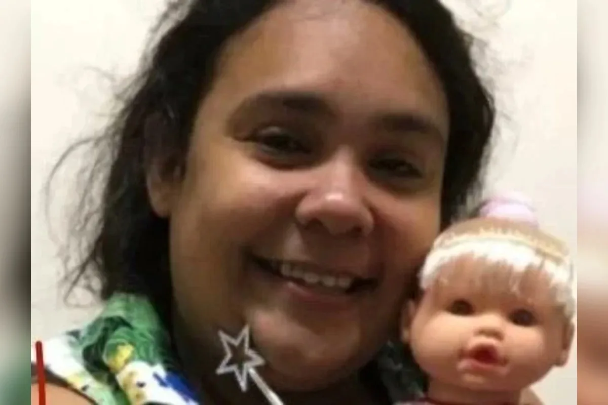 Mulher que fingia ter 12 anos passa por audiência e aguarda sentença