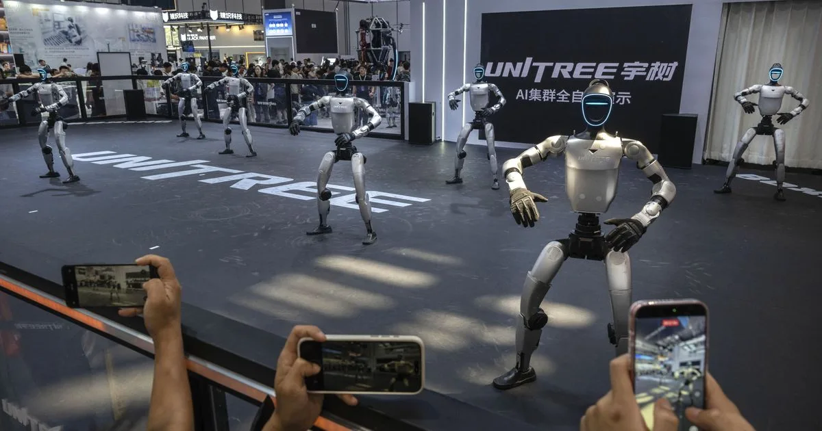 Considéré comme une « compagnie militaire chinoise » aux États-Unis, le fabricant de robots humanoïdes Unitree s’envole en Bourse
