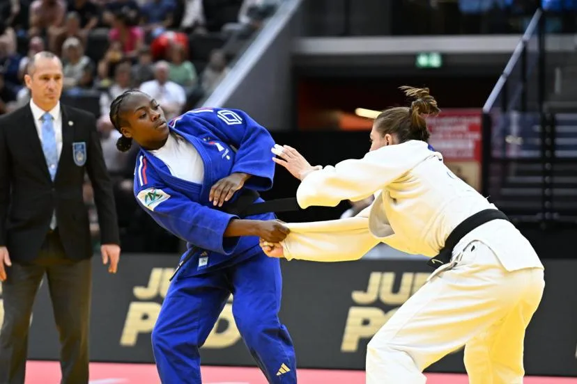 Entreprenante d'entrée, Clarisse Agbégnénou remporte son premier combat à Lausanne et se qualifie pour les huitièmes de finale