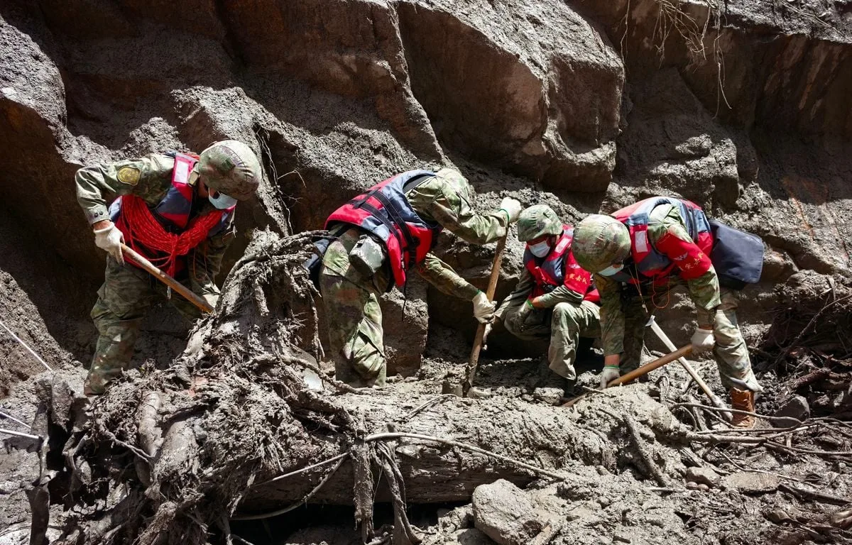 Inondations meurtrières au Népal : Une centaine d’ouvriers coincés dans un tunnel, les secours cherchent une solution